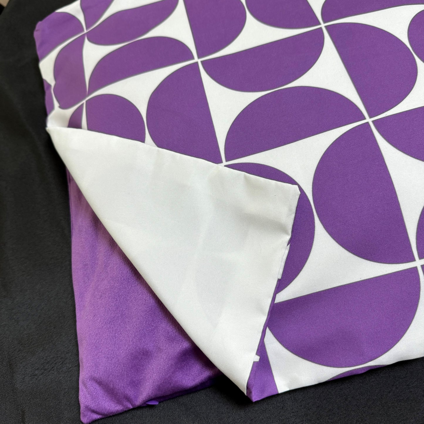 Purple Retro Shape Design Cushion Covers - Pair